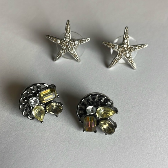 Anthropologie Jewelry - 😀 Free w/ Purchase Lot of 2 pairs of stud earrings
